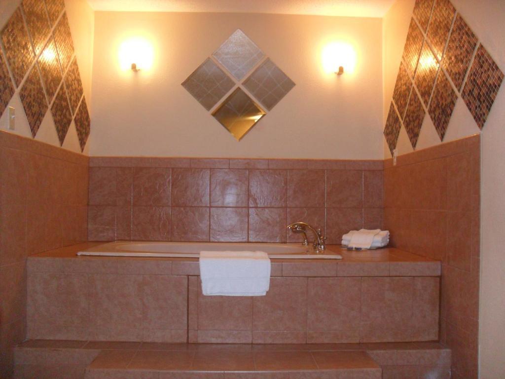 Newport News Inn Ruang foto